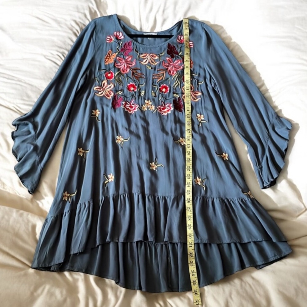 Multicolored Ruffled Bell Sleeve Sundress - Picture 4 of 7